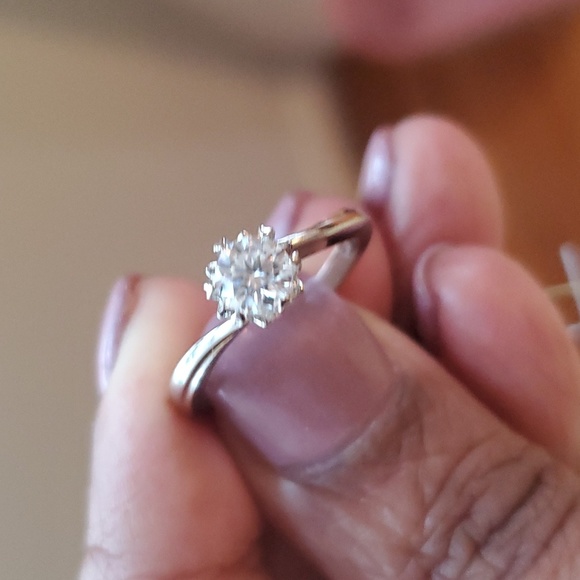 0.5 CT round Moissanite ring on 925 silver - Picture 6 of 9